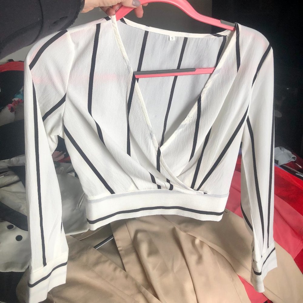NWOT - White/black thin stripe wrap crop top